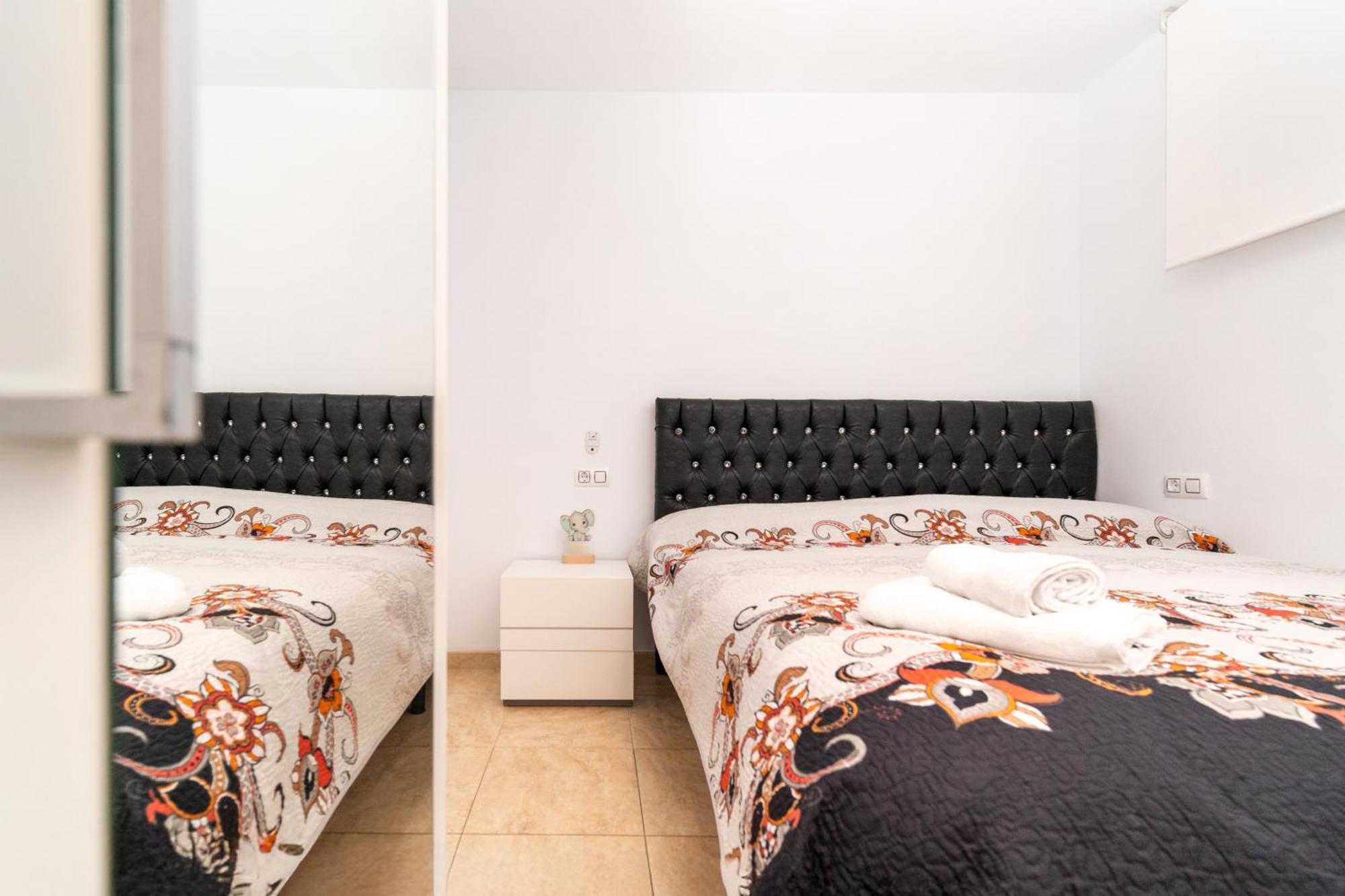 Casa Ianco &Rares Apartment Валдеробрес Екстериор снимка