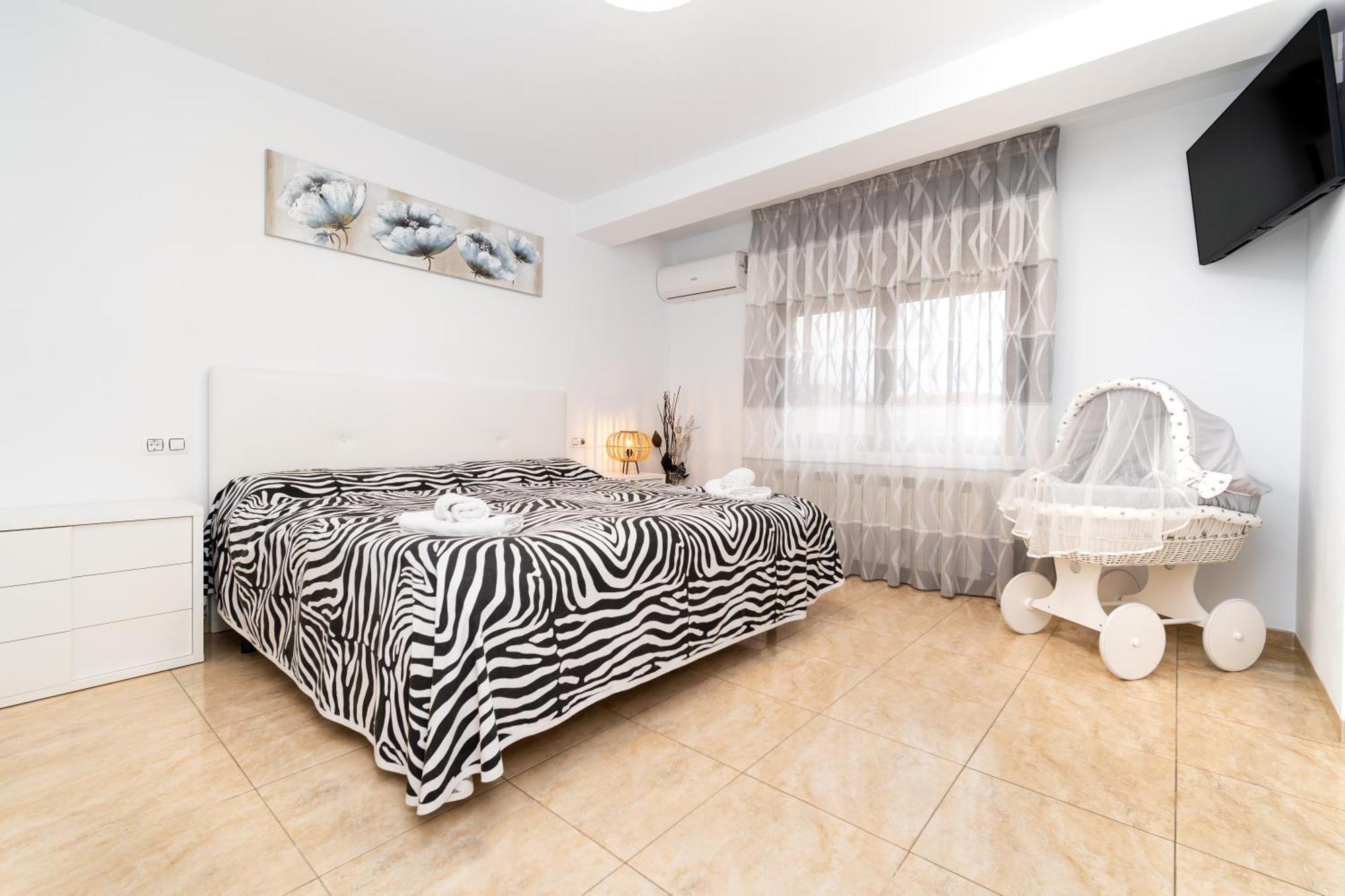 Casa Ianco &Rares Apartment Валдеробрес Екстериор снимка